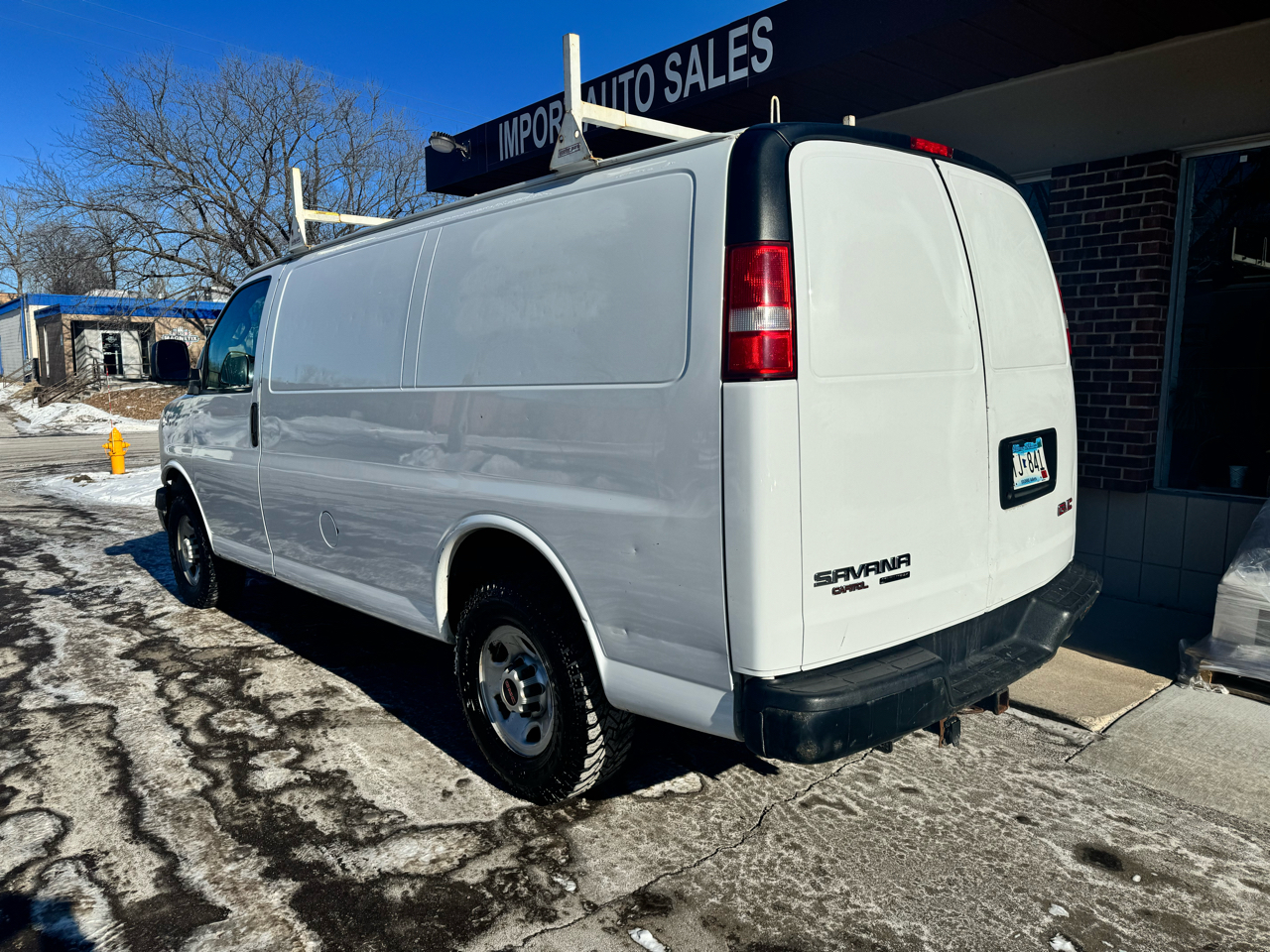 GMC Savana Cargo Van RWD 2500 135" 2016