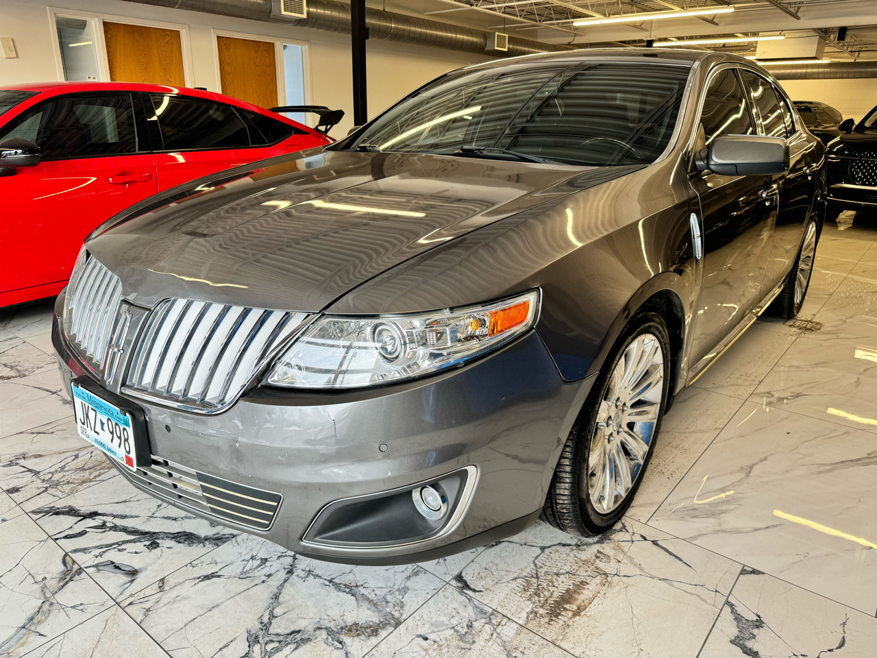 Lincoln MKS 4dr Sdn 3.5L AWD w/EcoBoost 2011