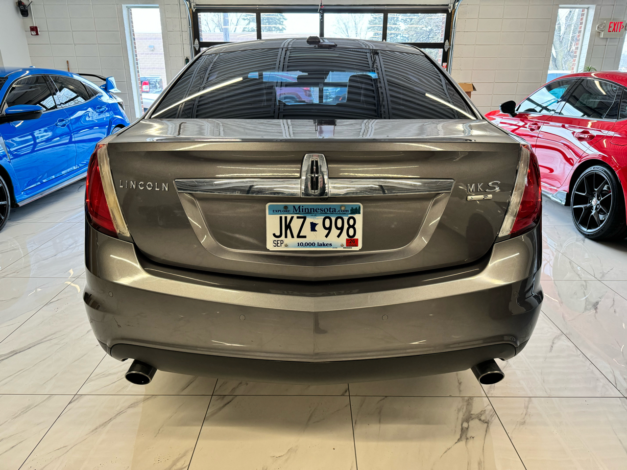 Lincoln MKS 4dr Sdn 3.5L AWD w/EcoBoost 2011