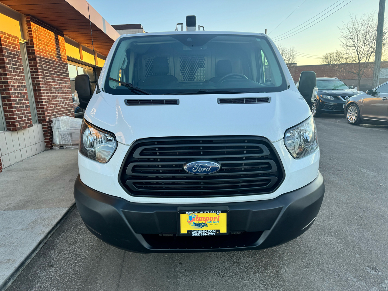 Ford Transit Van T-150 130" Low Rf 8600 GVWR Swing-Out RH Dr 2019