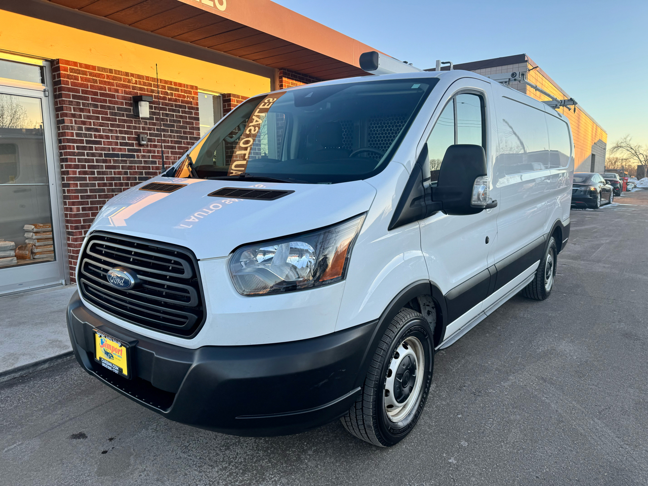 Ford Transit Van T-150 130" Low Rf 8600 GVWR Swing-Out RH Dr 2019