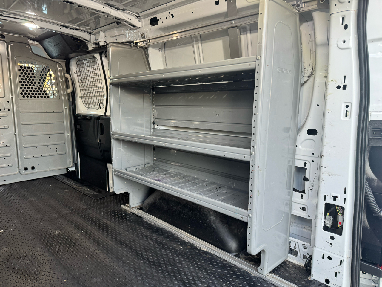 Ford Transit Van T-150 130" Low Rf 8600 GVWR Swing-Out RH Dr 2019