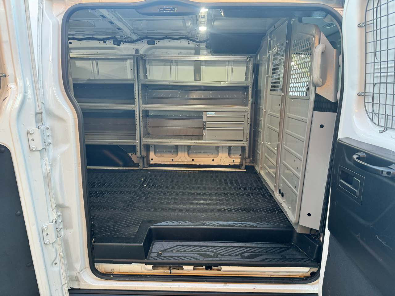 Ford Transit Van T-150 130" Low Rf 8600 GVWR Swing-Out RH Dr 2019