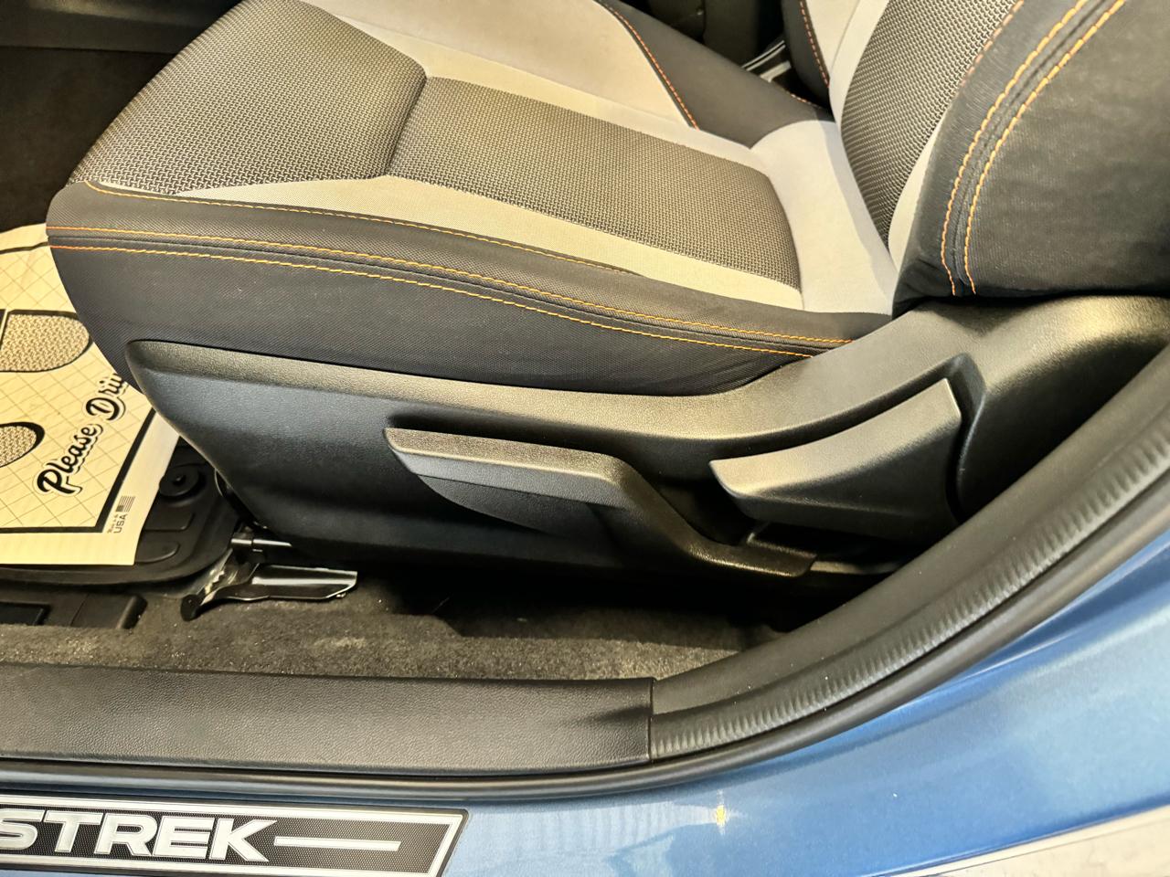 Subaru Crosstrek Premium Manual 2023