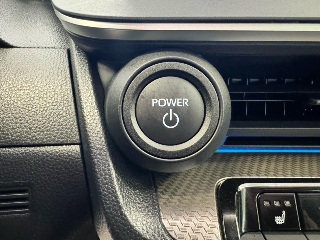 Toyota Prius Limited AWD (Natl) 2024