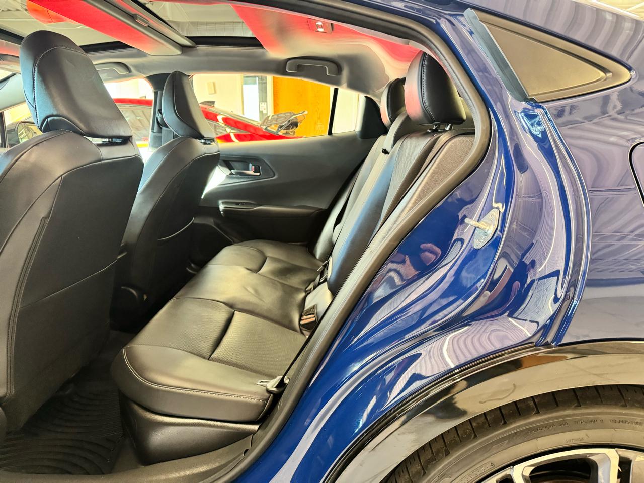 Toyota Prius Limited AWD (Natl) 2024