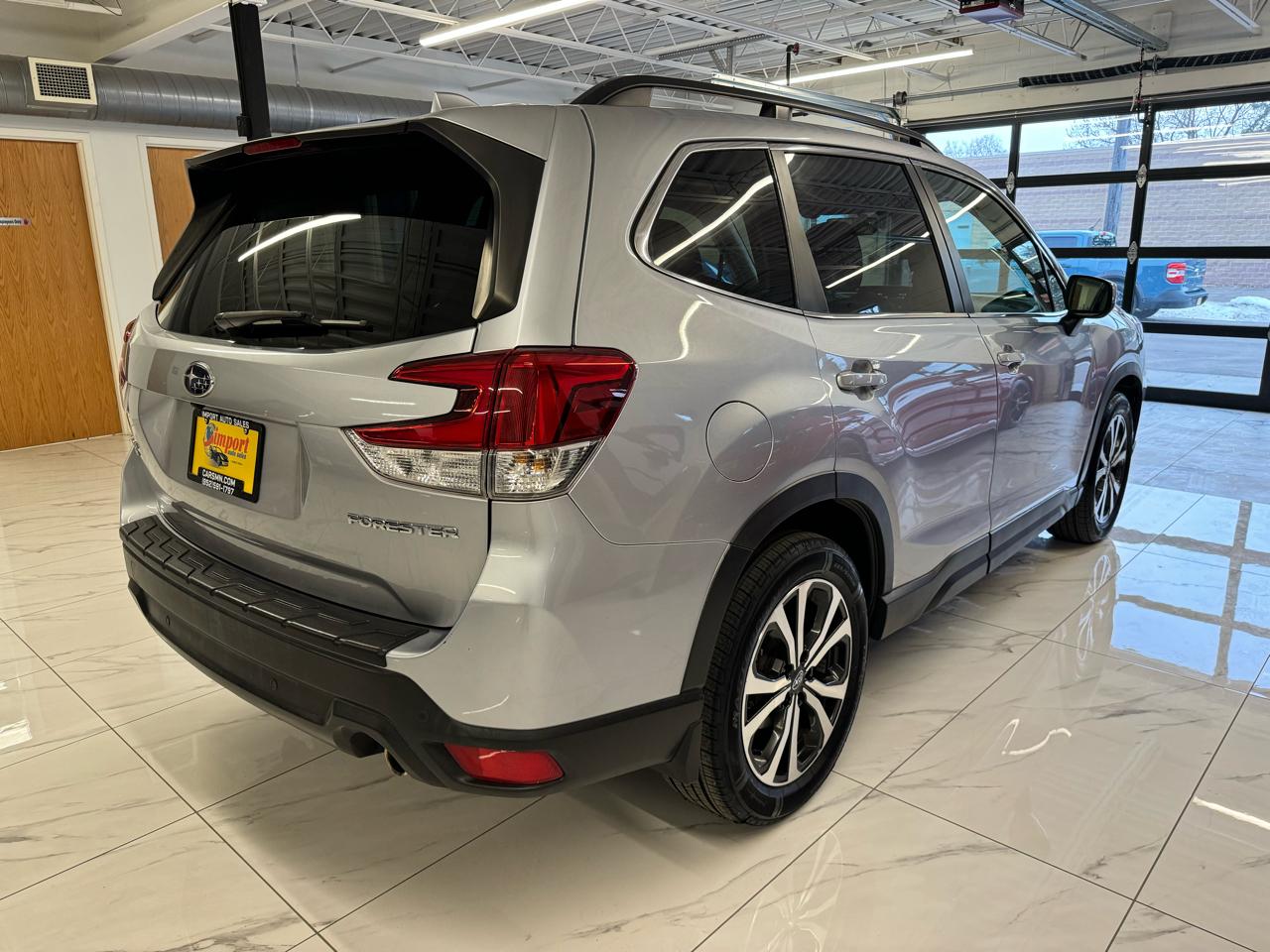 Subaru Forester Limited CVT 2021