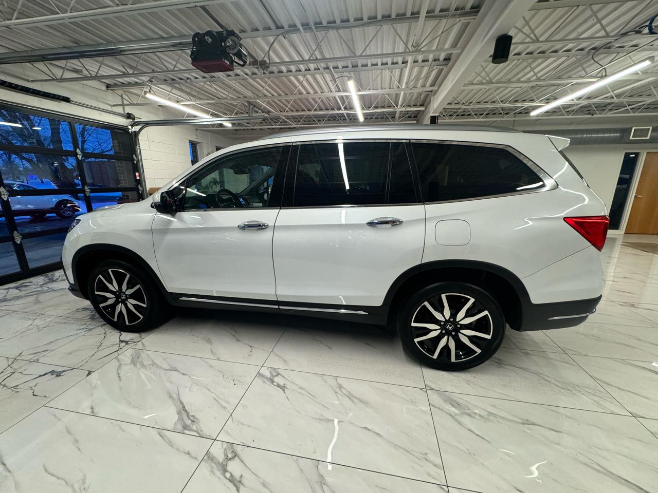 Honda Pilot Touring 7-Passenger AWD 2022