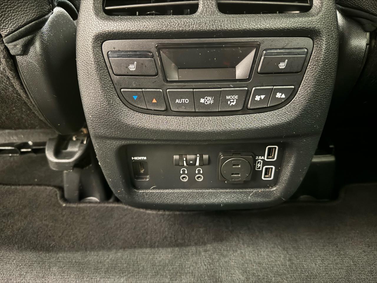 Honda Pilot Touring 7-Passenger AWD 2022