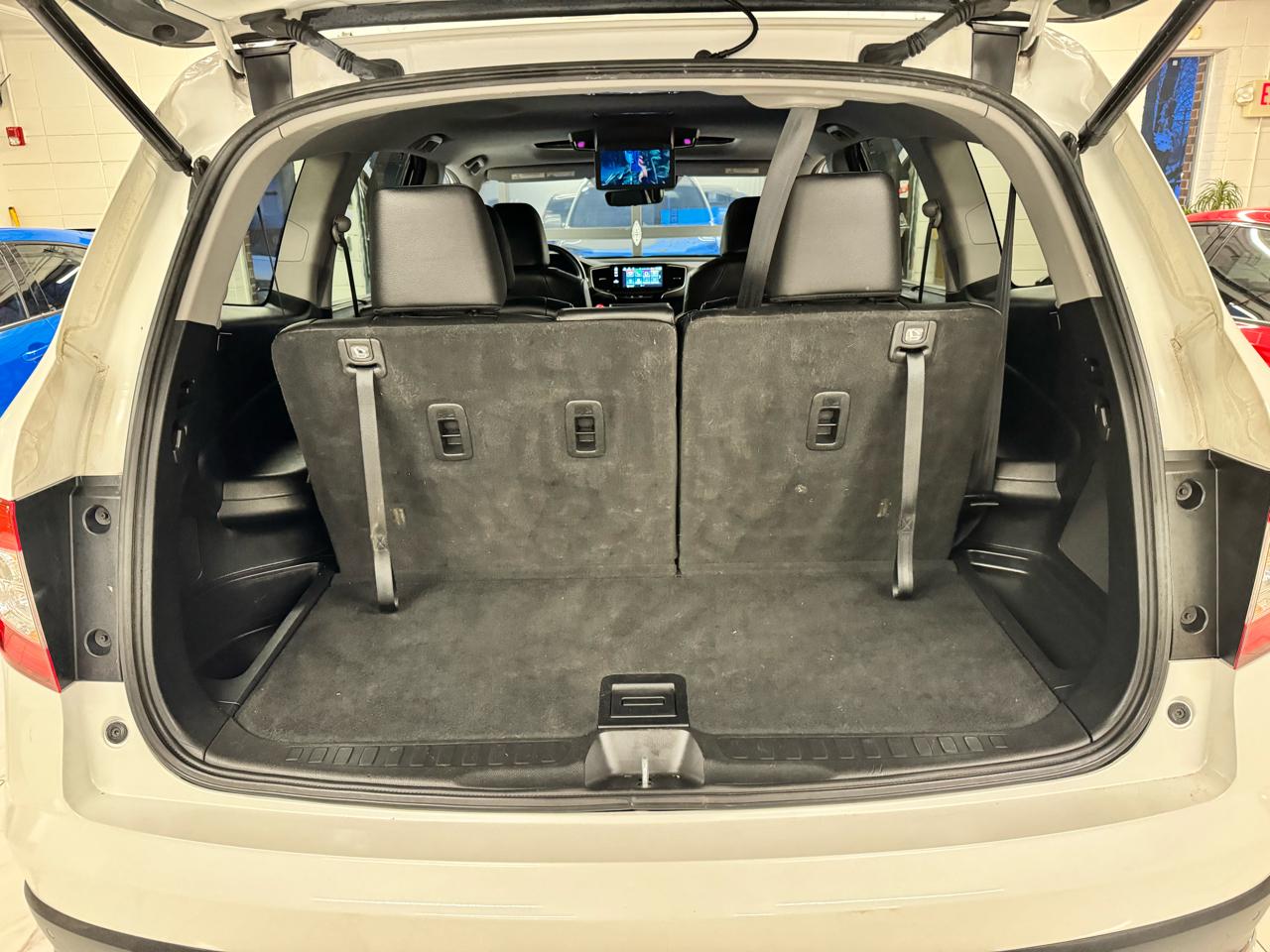 Honda Pilot Touring 7-Passenger AWD 2022