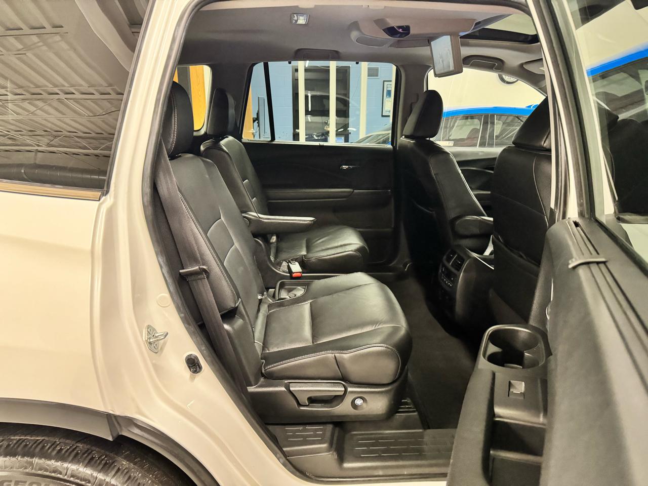 Honda Pilot Touring 7-Passenger AWD 2022