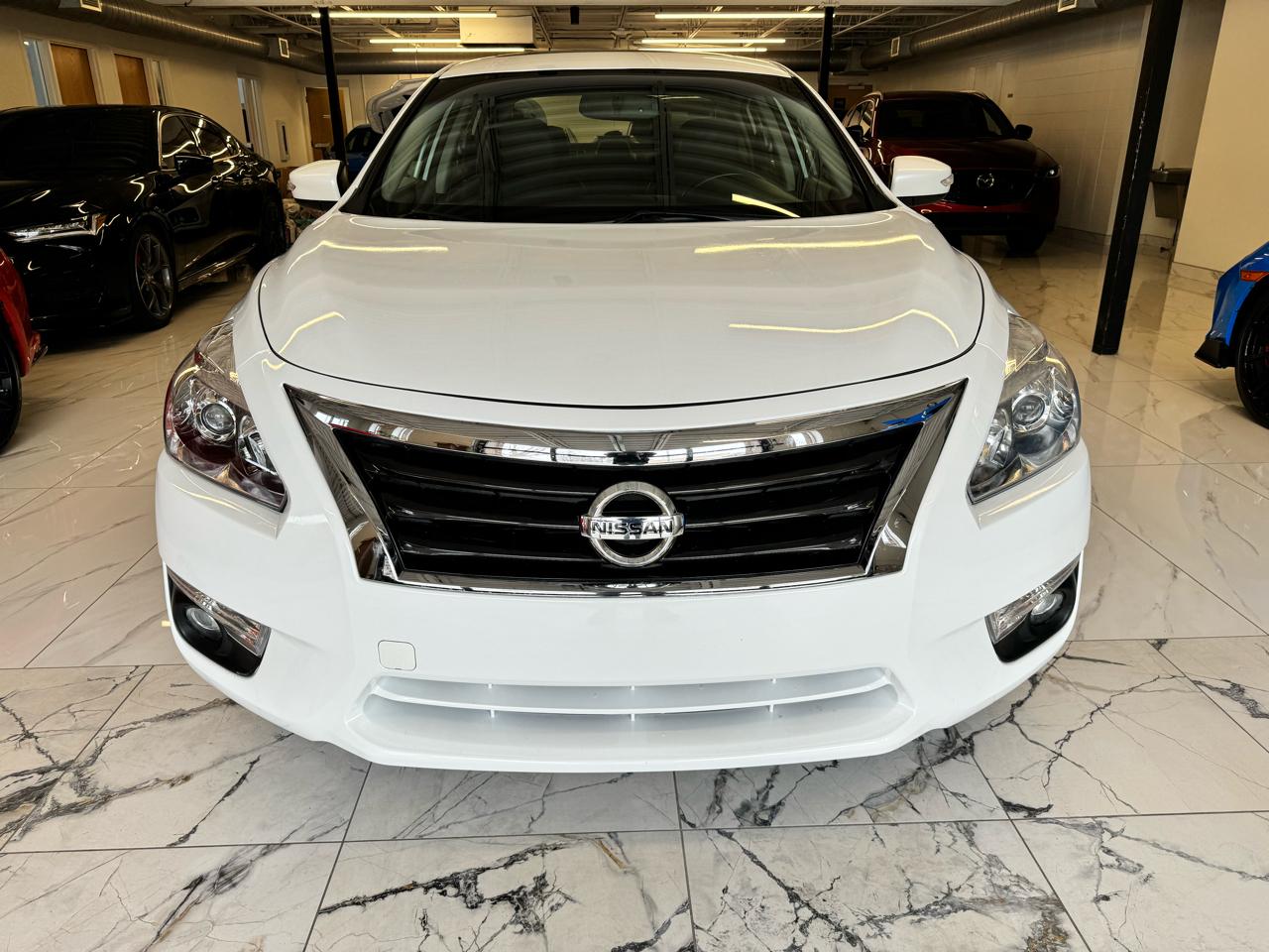 Nissan Altima 4dr Sdn I4 2.5 SL 2014