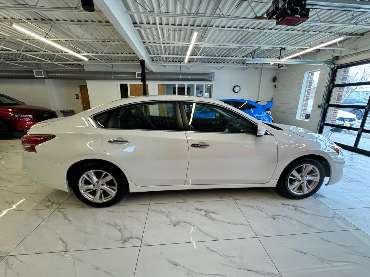Nissan Altima 4dr Sdn I4 2.5 SL 2014
