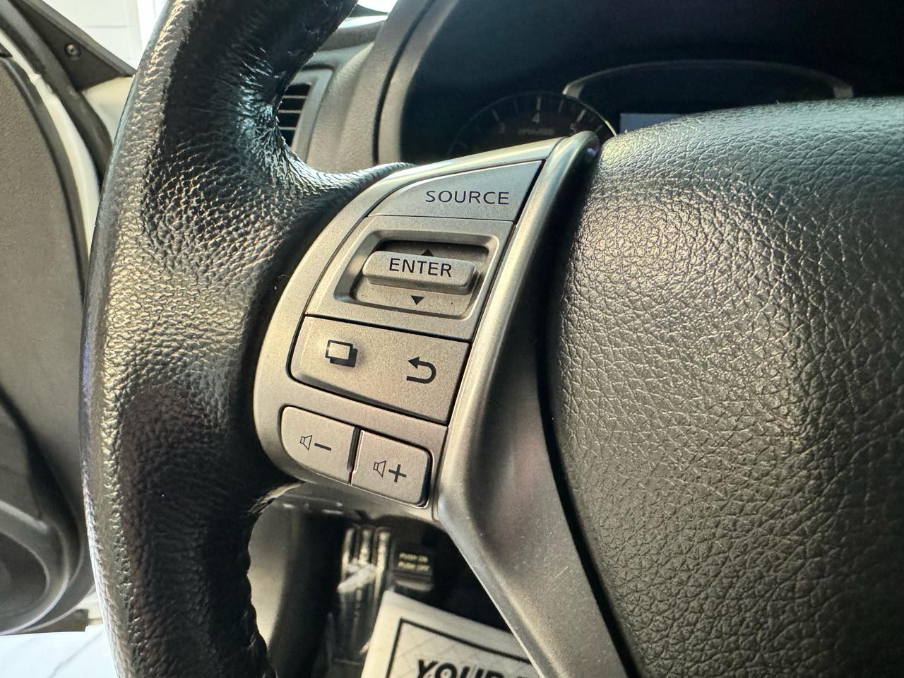 Nissan Altima 4dr Sdn I4 2.5 SL 2014