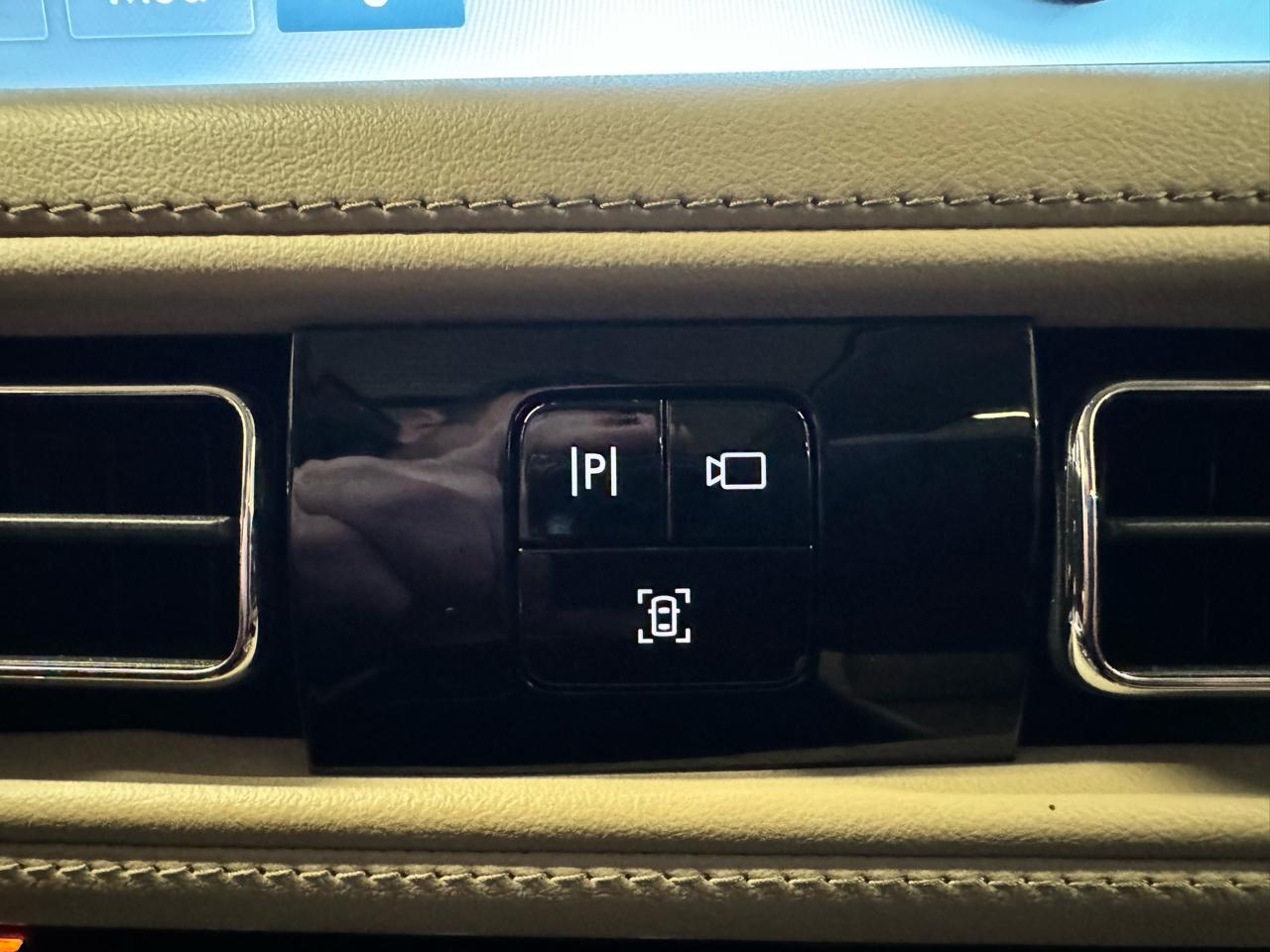 Lincoln Aviator Reserve AWD 2021