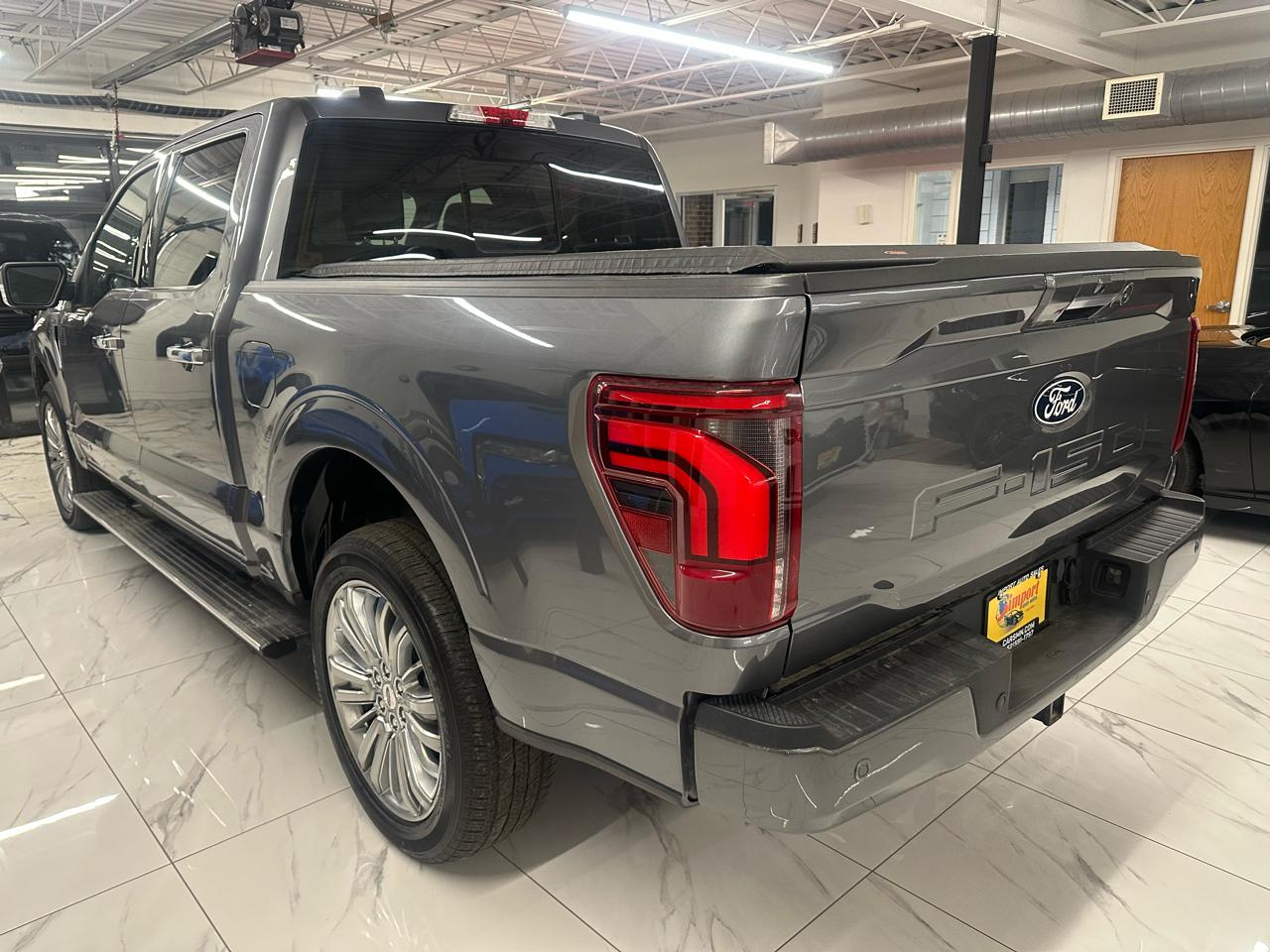 Ford F-150 4WD SuperCrew 145" Platinum 2024