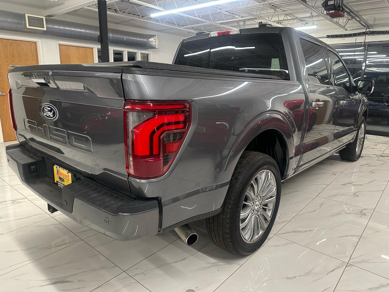 Ford F-150 4WD SuperCrew 145" Platinum 2024