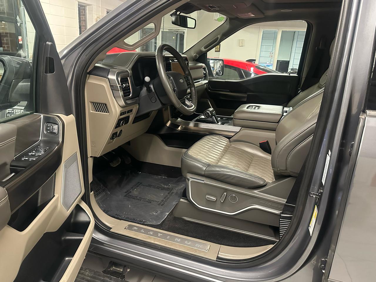 Ford F-150 4WD SuperCrew 145" Platinum 2024