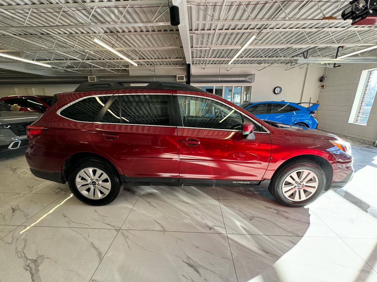 Subaru Outback 4dr Wgn 2.5i Premium 2016