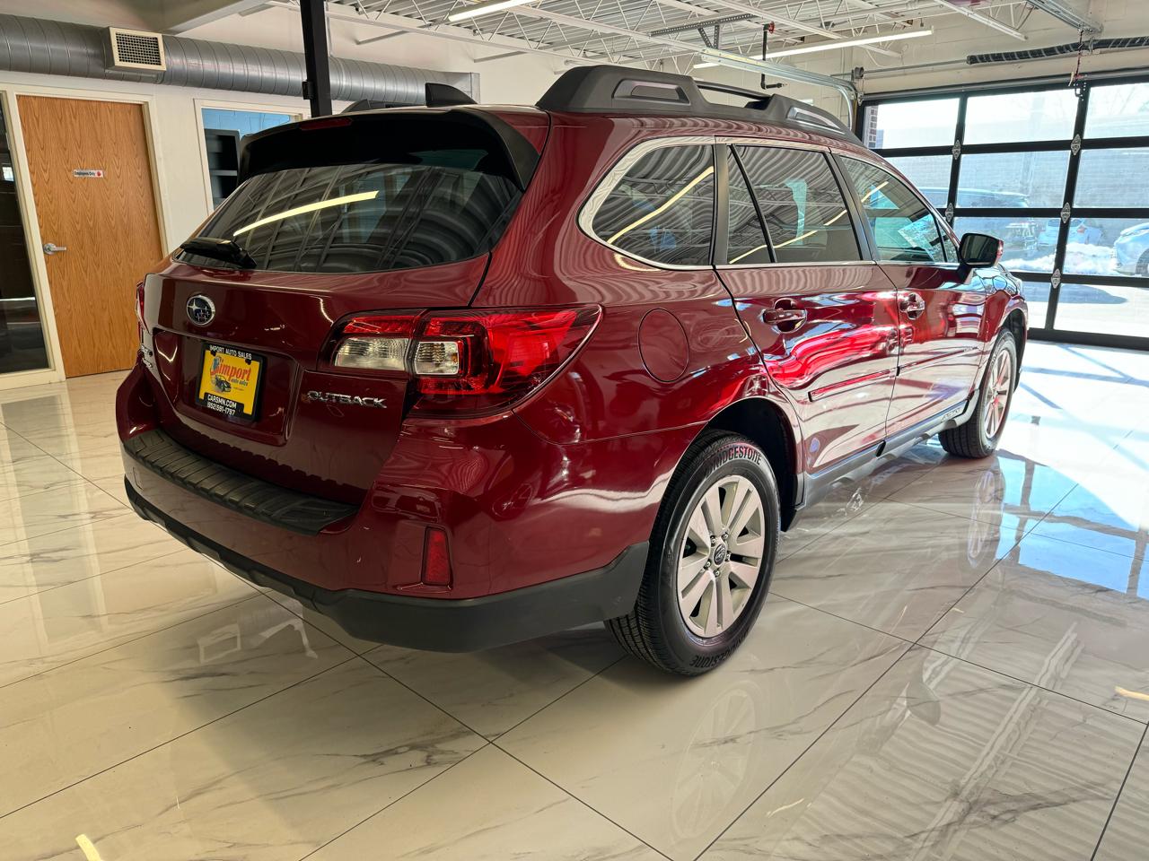 Subaru Outback 4dr Wgn 2.5i Premium 2016