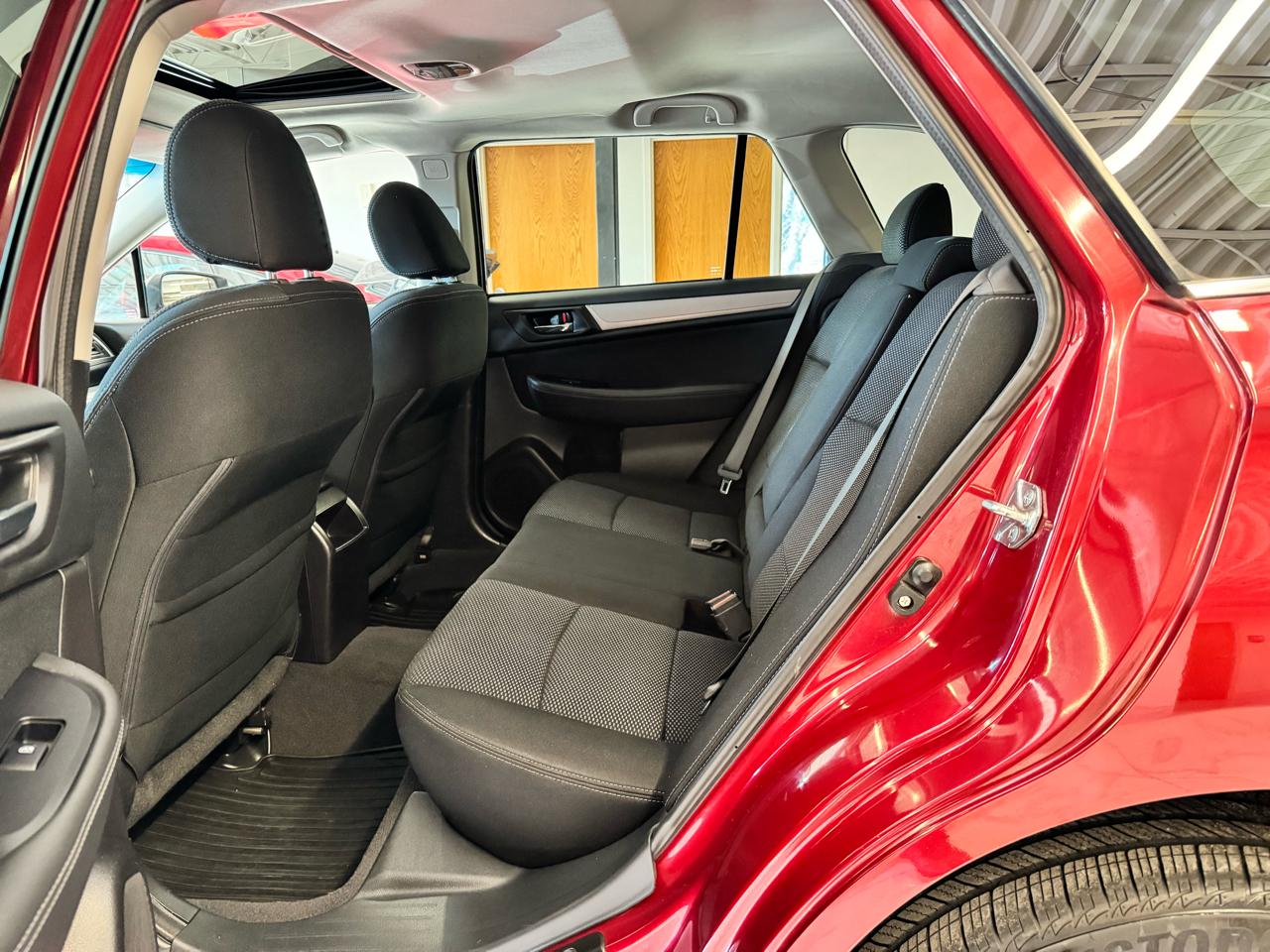 Subaru Outback 4dr Wgn 2.5i Premium 2016