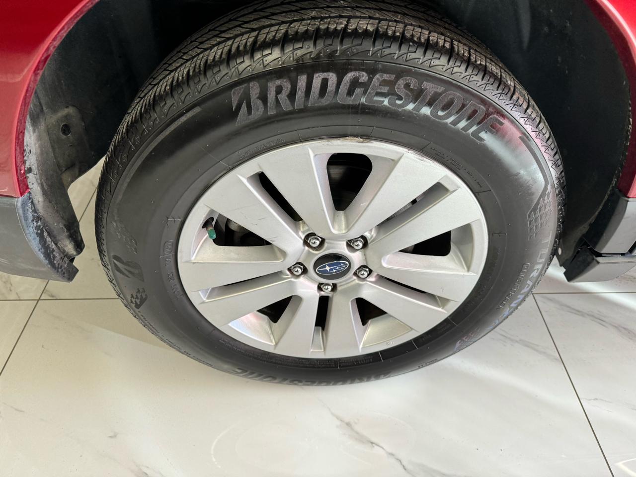 Subaru Outback 4dr Wgn 2.5i Premium 2016