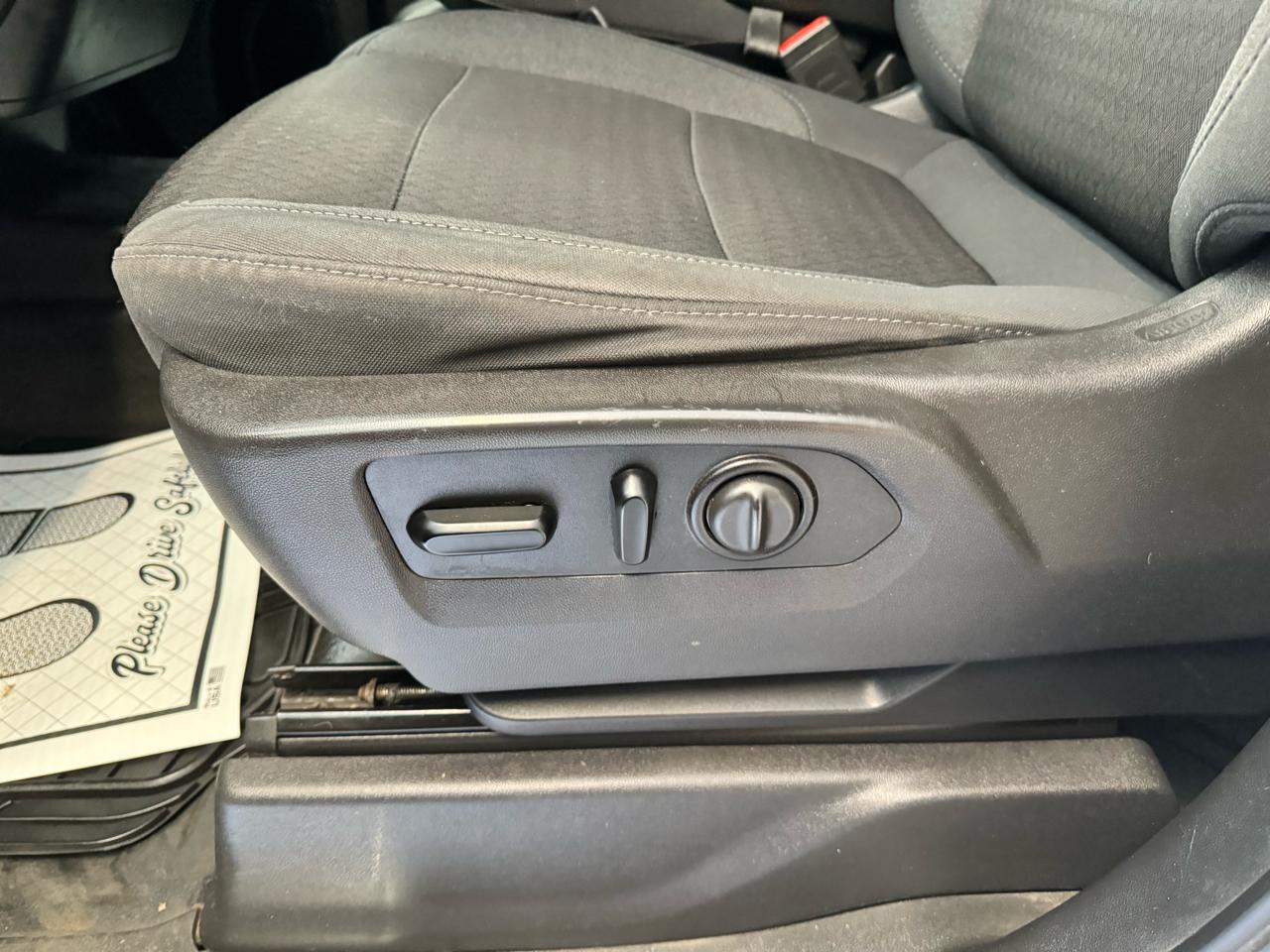 Chevrolet Silverado 1500 4WD Double Cab 147" LT 2020