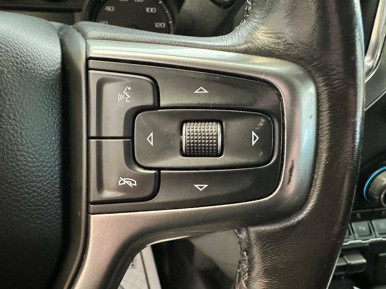 Chevrolet Silverado 1500 4WD Double Cab 147" LT 2020