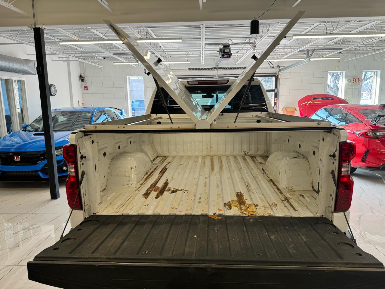 Chevrolet Silverado 1500 4WD Double Cab 147" LT 2020