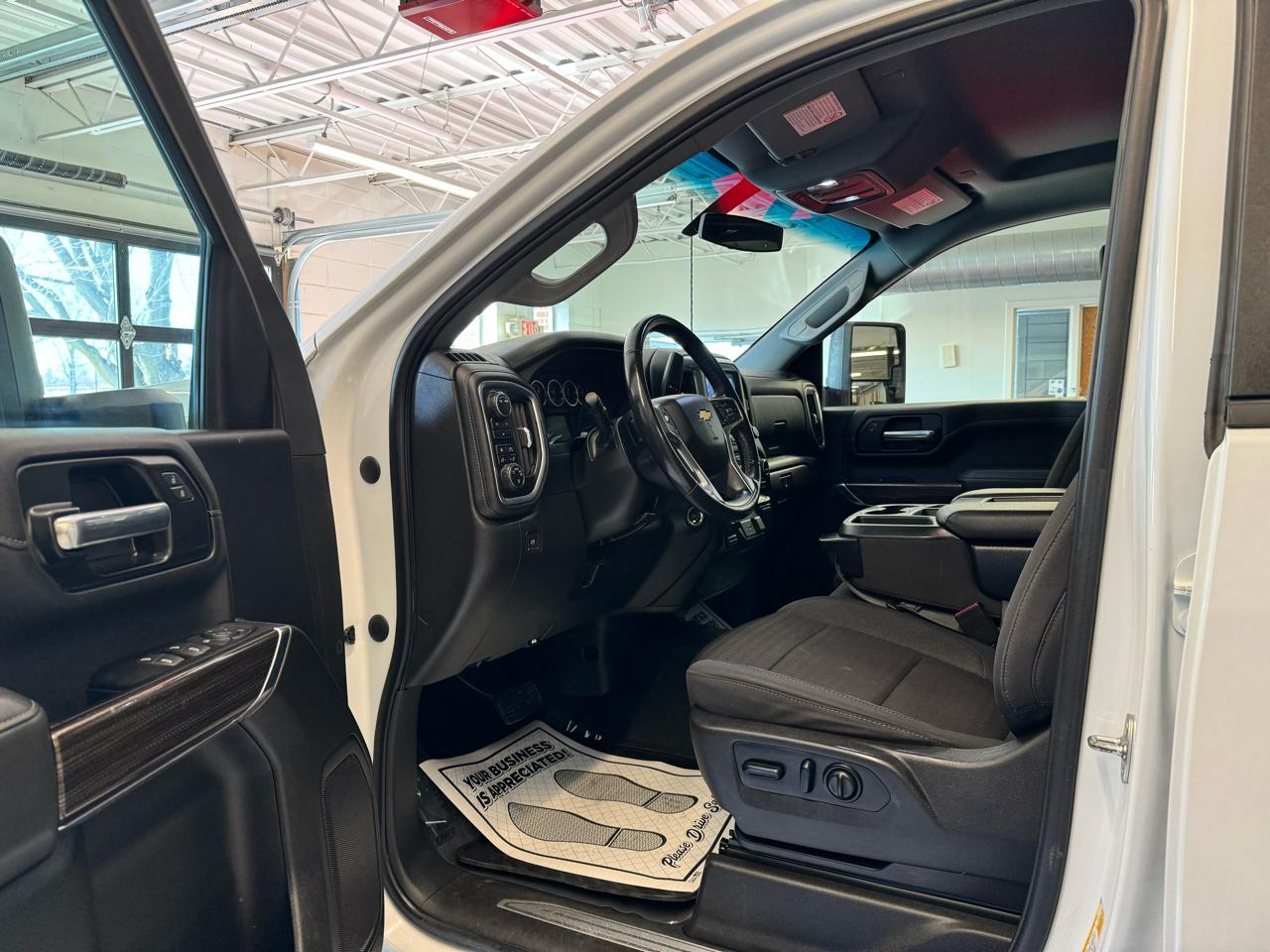 Chevrolet Silverado 2500HD 4WD Crew Cab 159" LT 2022