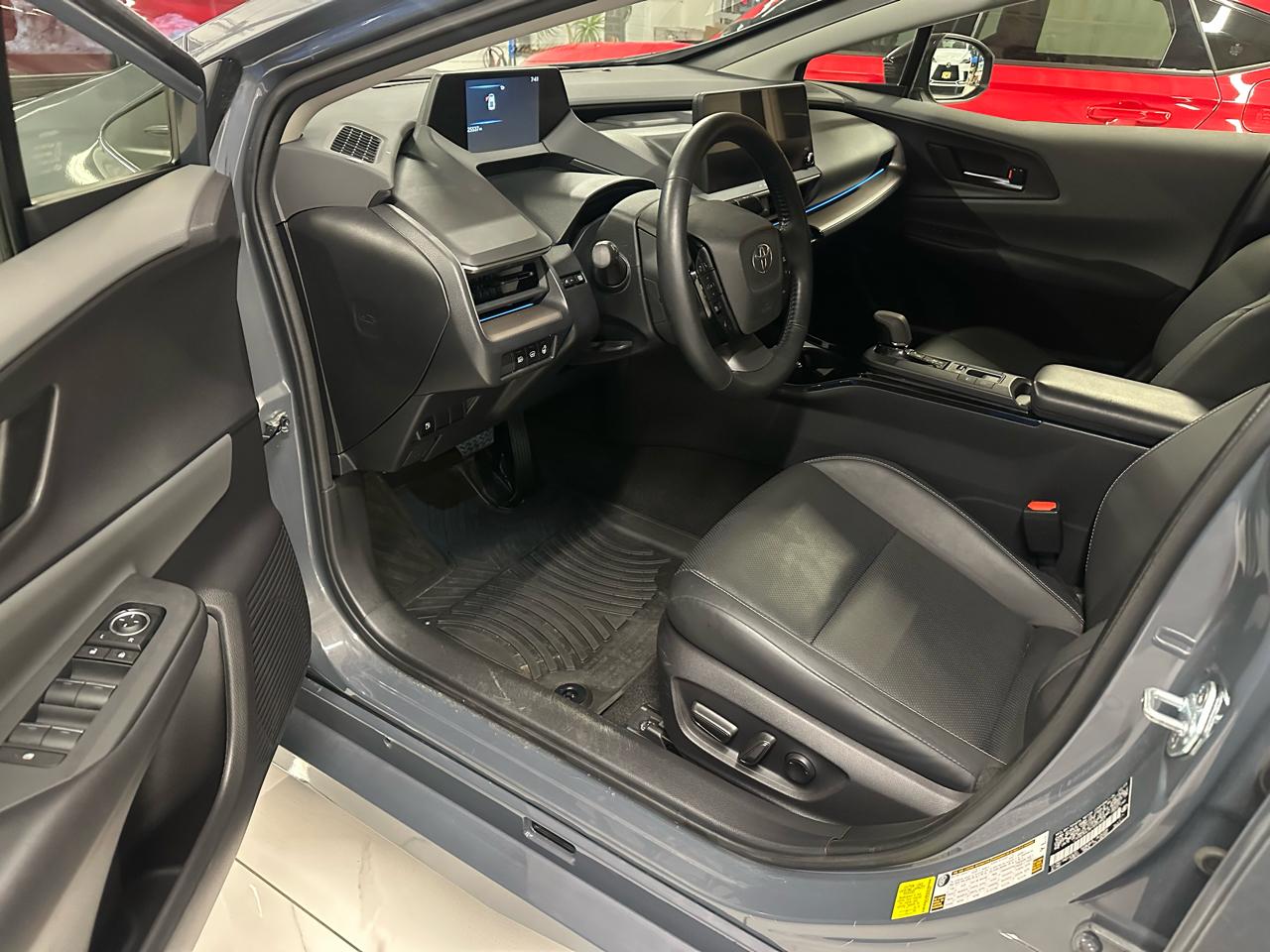 Toyota Prius XLE 5D Hatchback 2023