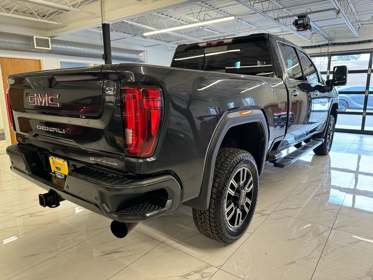 GMC Sierra 2500HD 4WD Crew Cab 159" Denali 2020