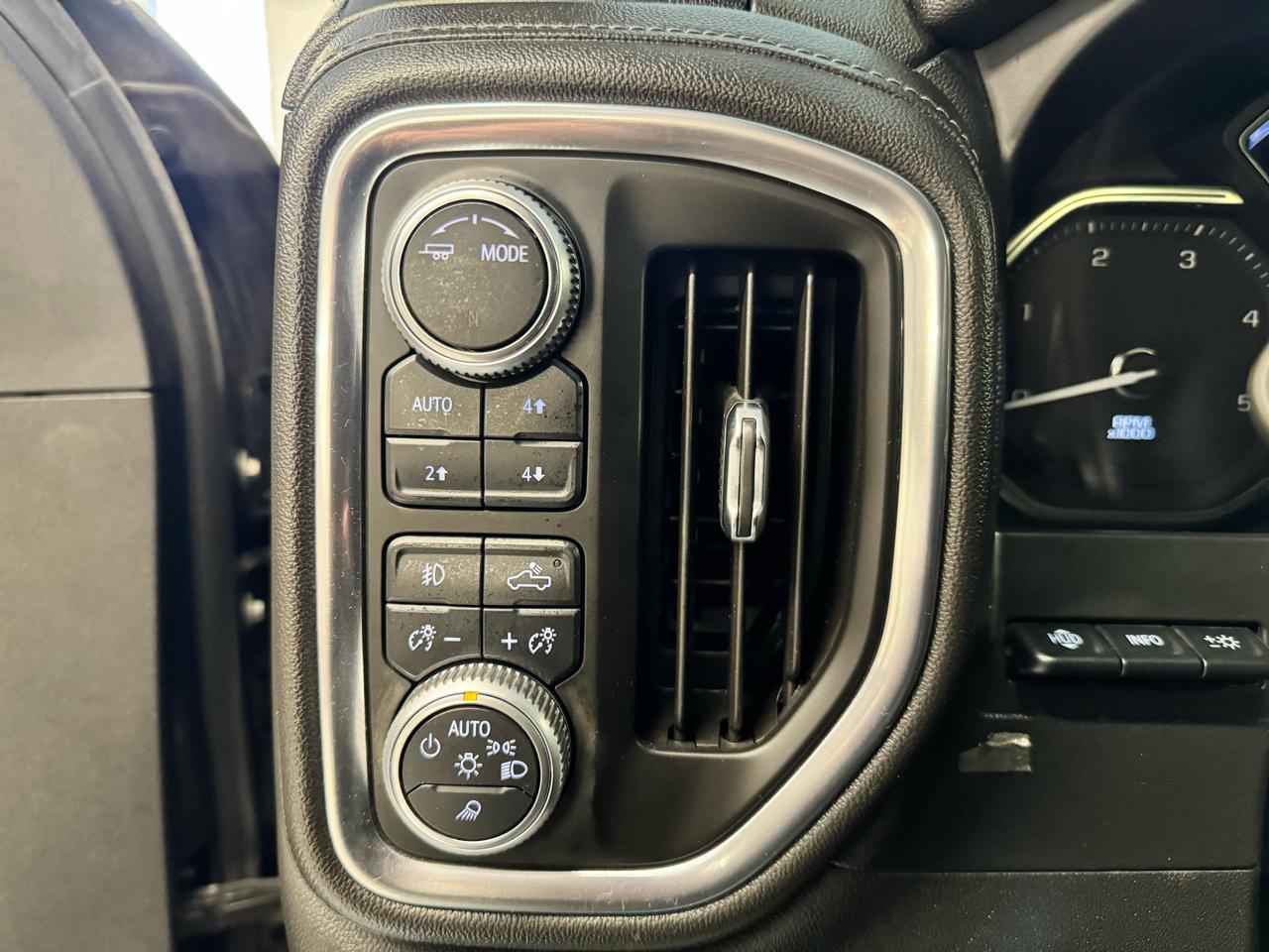 GMC Sierra 2500HD 4WD Crew Cab 159" Denali 2020