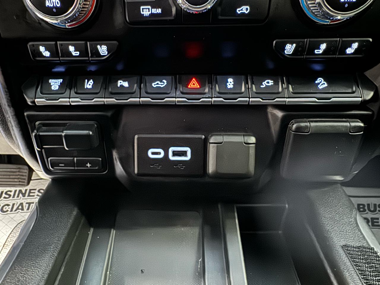 GMC Sierra 2500HD 4WD Crew Cab 159" Denali 2020