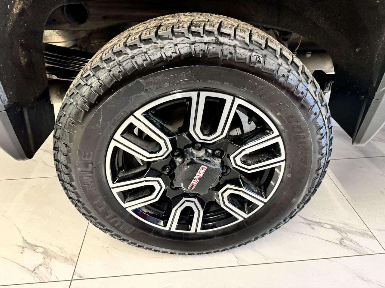 GMC Sierra 2500HD 4WD Crew Cab 159" Denali 2020