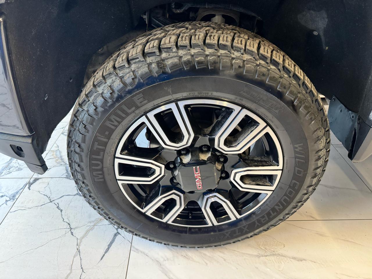 GMC Sierra 2500HD 4WD Crew Cab 159" Denali 2020