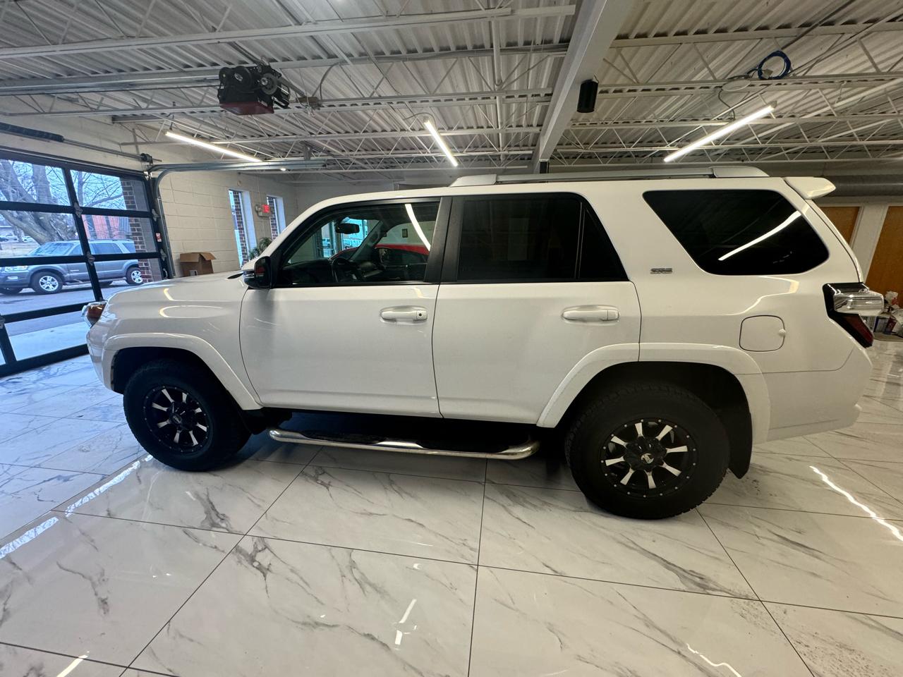 Toyota 4Runner 4WD 4dr V6 Trail Premium (Natl) 2014