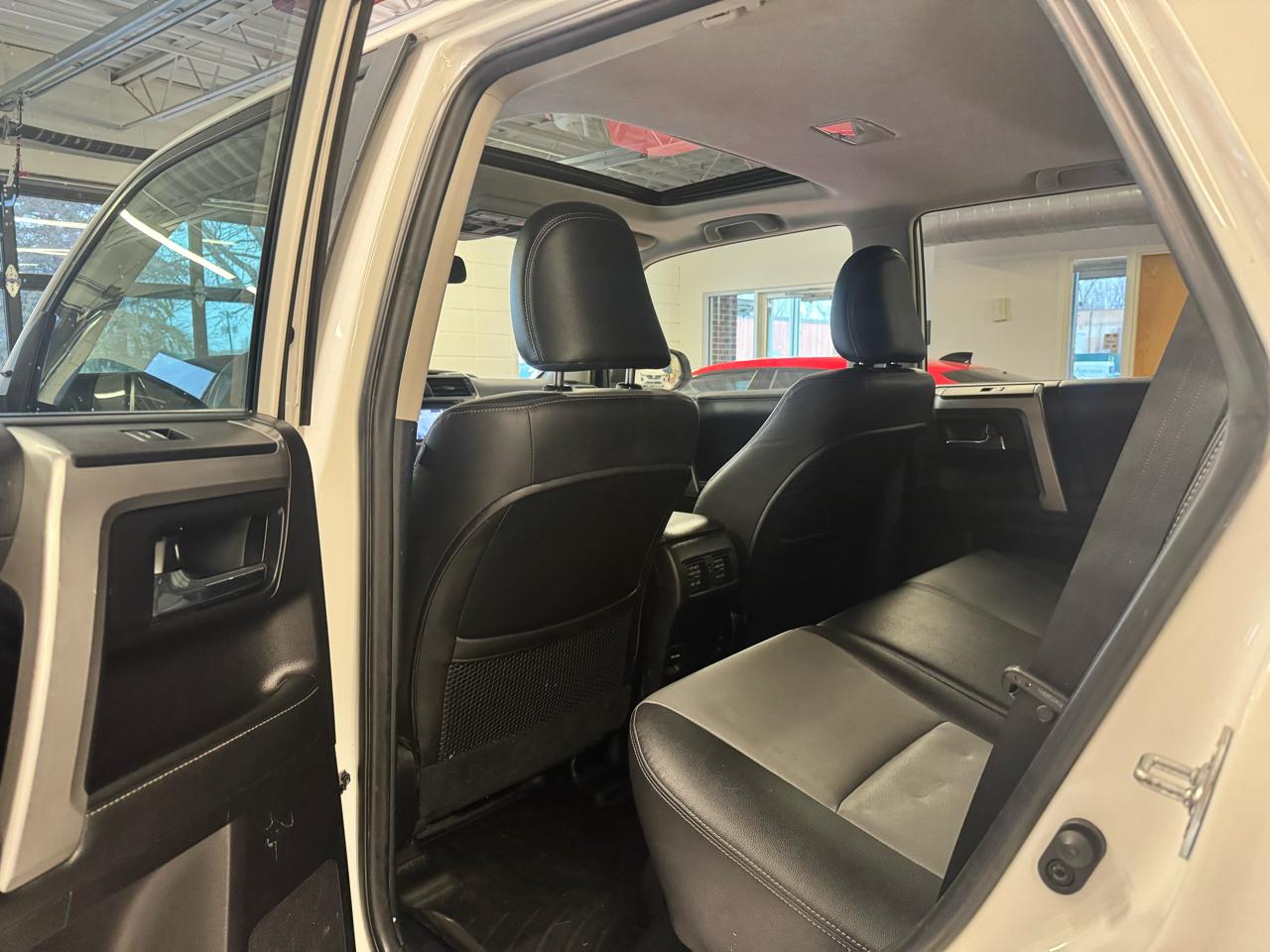 Toyota 4Runner 4WD 4dr V6 Trail Premium (Natl) 2014