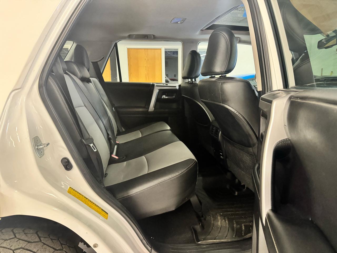 Toyota 4Runner 4WD 4dr V6 Trail Premium (Natl) 2014