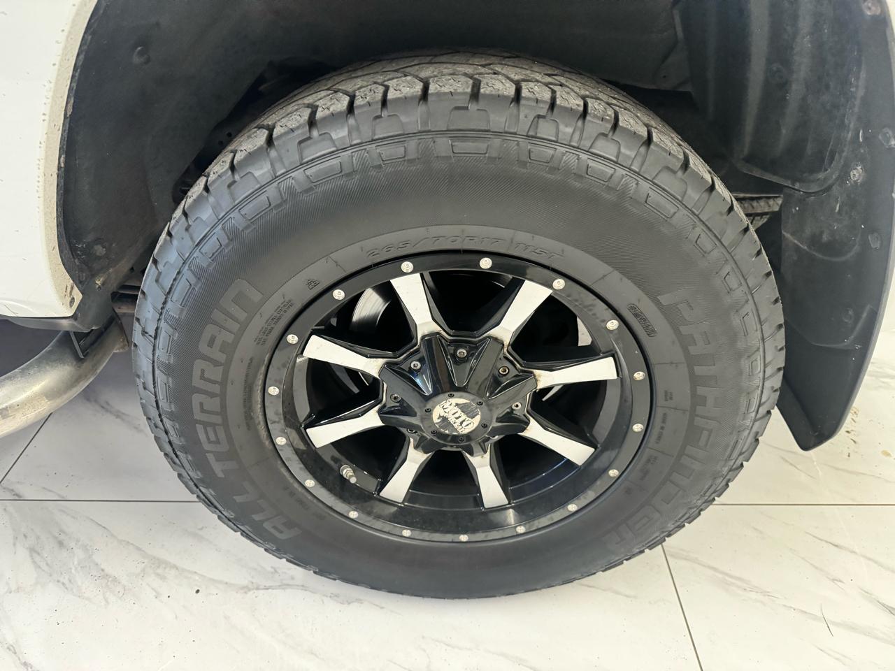 Toyota 4Runner 4WD 4dr V6 Trail Premium (Natl) 2014