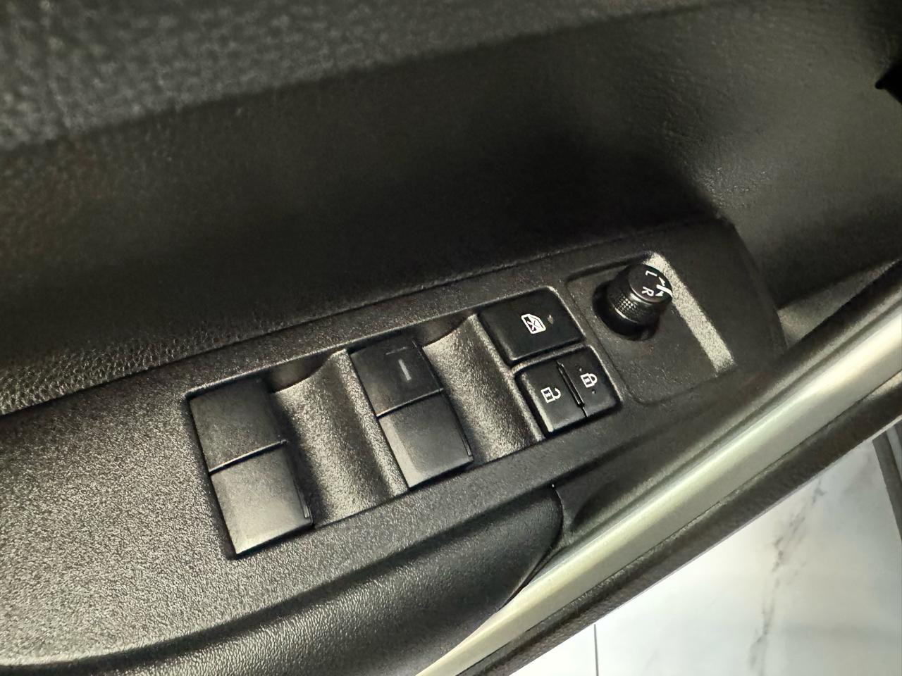 Toyota Corolla Cross LE 4WD (Natl) 2025