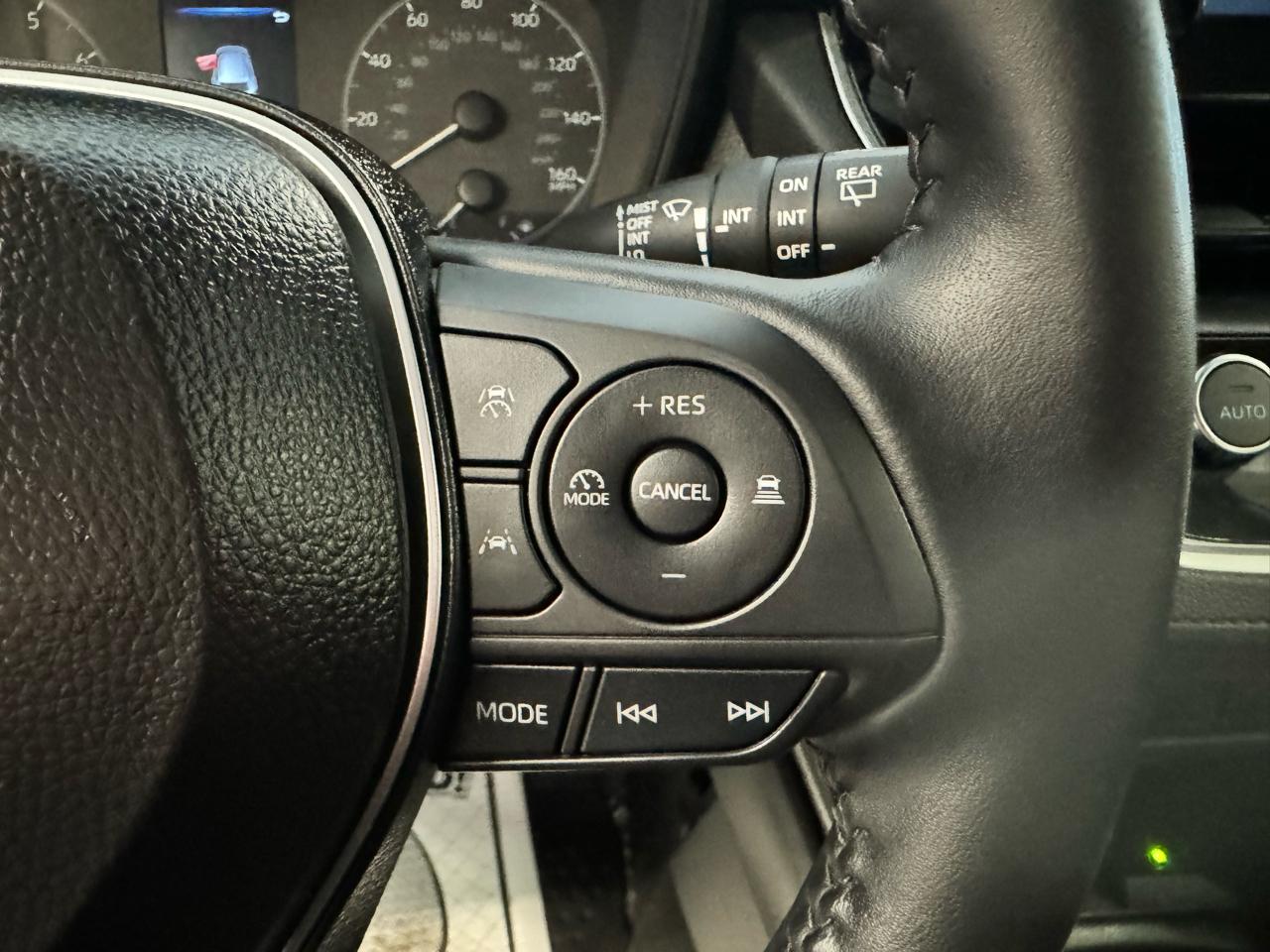 Toyota Corolla Cross LE 4WD (Natl) 2025