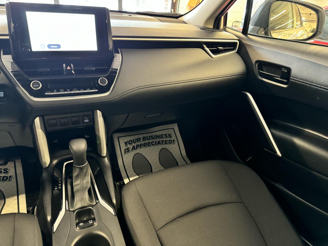 Toyota Corolla Cross LE 4WD (Natl) 2025