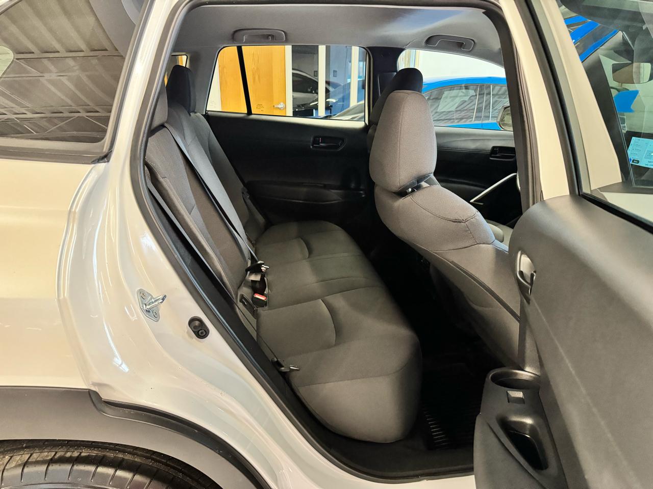 Toyota Corolla Cross LE 4WD (Natl) 2025