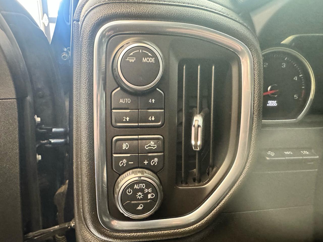 Chevrolet Silverado 2500HD 4WD Crew Cab 159" LTZ 2020