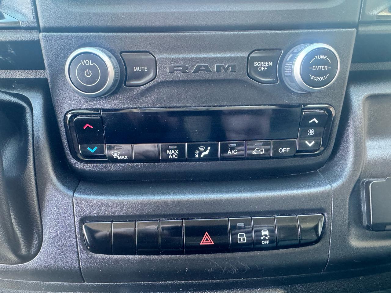 RAM ProMaster Cargo Van 1500 High Roof 136" WB 2023