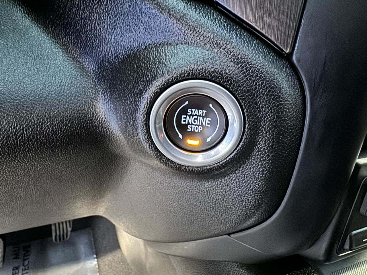 GMC Sierra 2500HD 4WD Crew Cab 159" AT4 2022