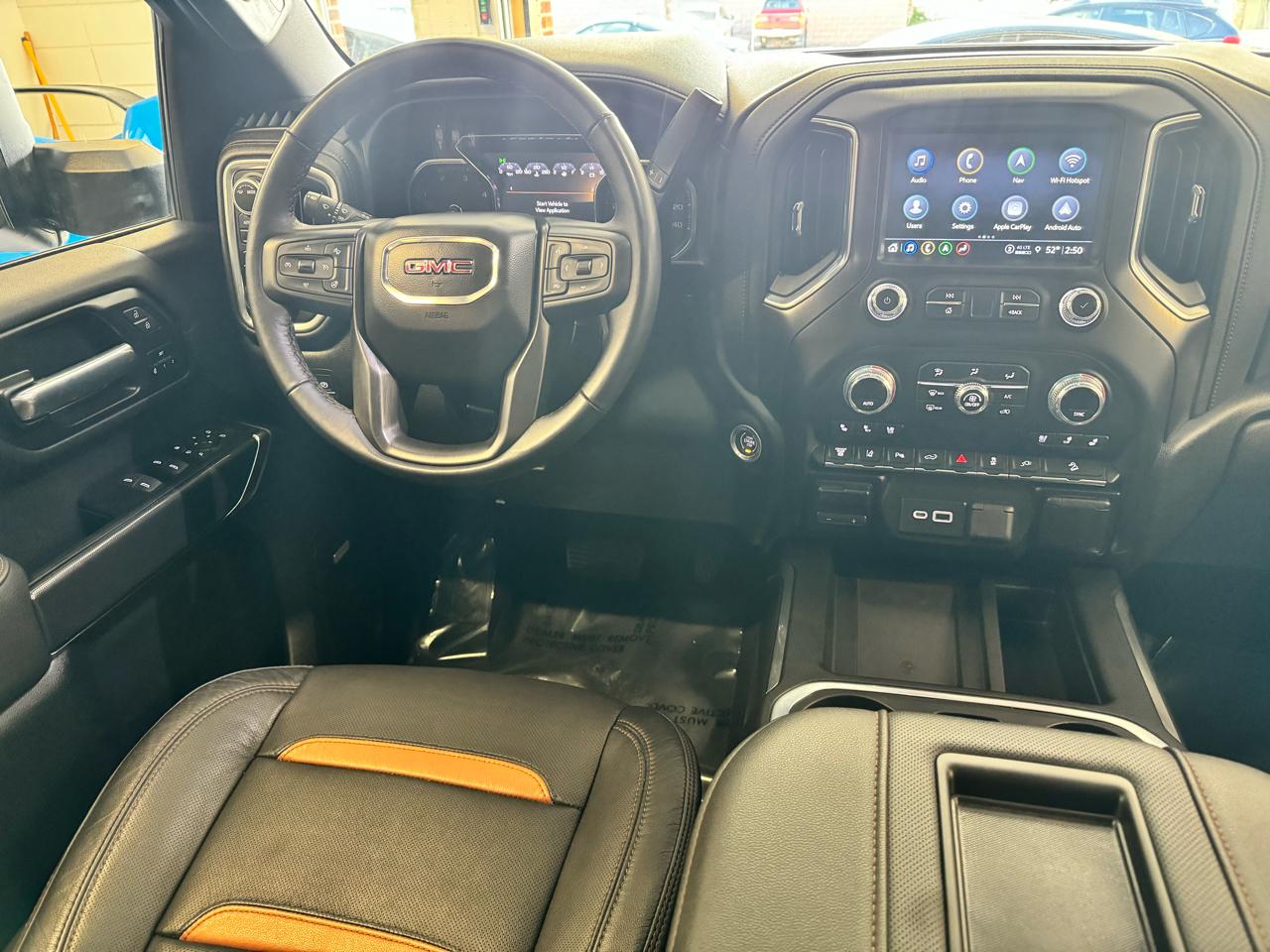 GMC Sierra 2500HD 4WD Crew Cab 159" AT4 2022