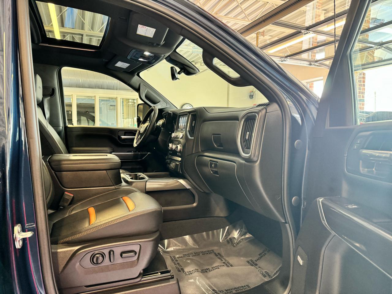 GMC Sierra 2500HD 4WD Crew Cab 159" AT4 2022