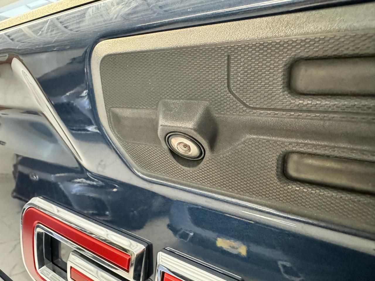 GMC Sierra 2500HD 4WD Crew Cab 159" AT4 2022